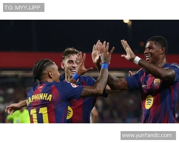 皇马与巴萨再度交锋0814经典对决引发球迷热议 皇马与巴萨再度交锋0814经典对决引发球迷热议